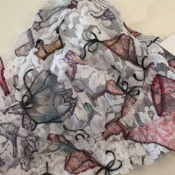 NWT Adorable white with designs Hanky Panky Bra - Picture 2 of 4